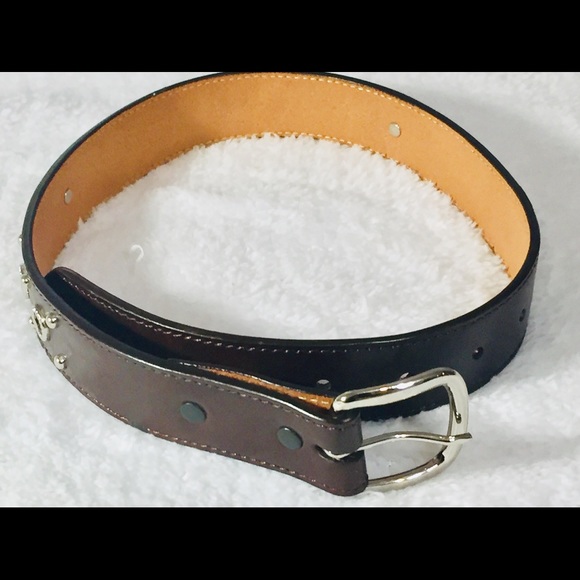 Gorgeous Leather Belt With Medallions Rhinestones - Picture 3 of 7